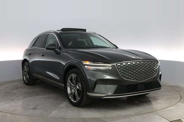 2023 Genesis Electrified GV70 — photo 13 of 22