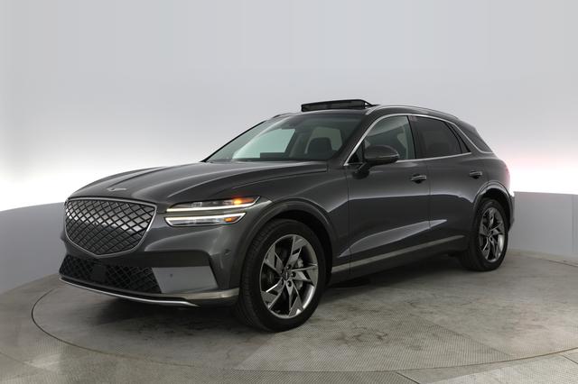 2023 Genesis Electrified GV70 — VIN 5NMMCET14PH000815