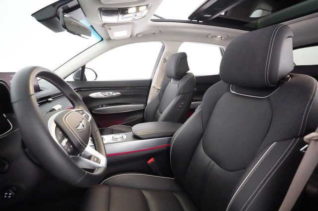 2023 Genesis Electrified GV70 — photo 3 of 22