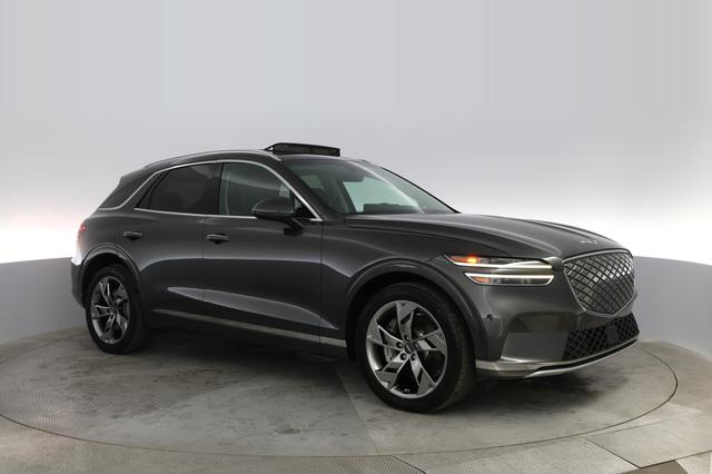 2023 Genesis Electrified GV70 — photo 10 of 22