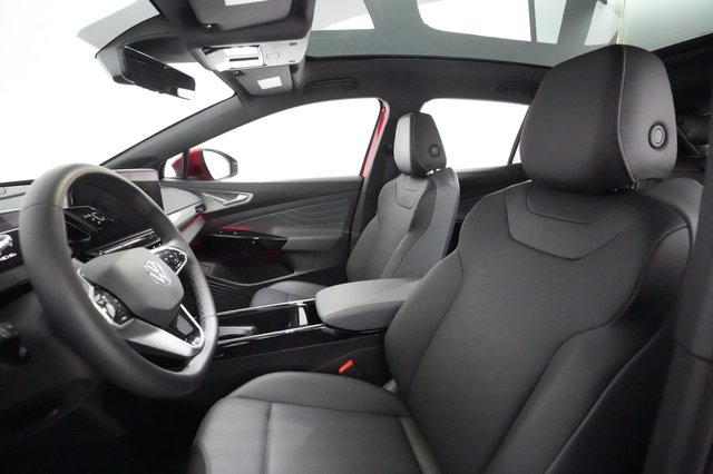2023 Volkswagen ID.4 — photo 3 of 21