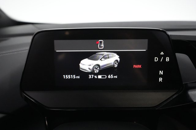 2023 Volkswagen ID.4 — photo 5 of 21