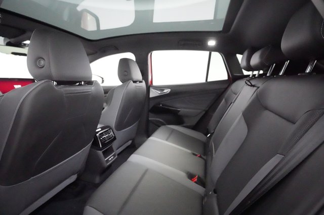 2023 Volkswagen ID.4 — photo 20 of 21