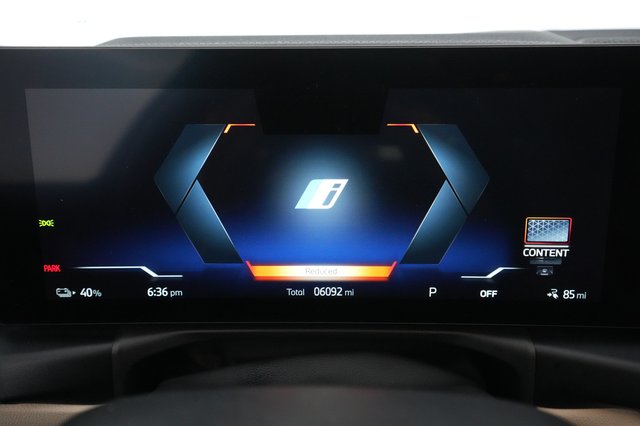 2022 BMW i4 — photo 4 of 38