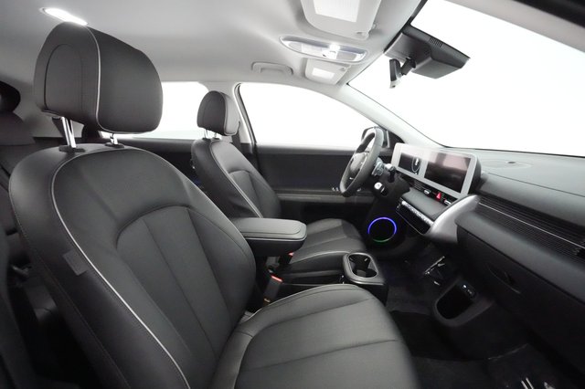 2022 Hyundai IONIQ 5 — photo 17 of 21