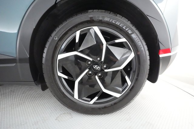 2022 Hyundai IONIQ 5 — photo 12 of 21