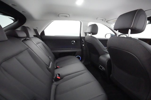 2022 Hyundai IONIQ 5 — photo 3 of 21