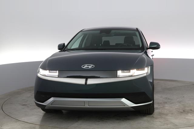 2022 Hyundai IONIQ 5 — photo 5 of 21