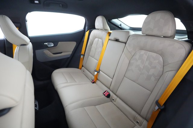 2022 Polestar 2 — photo 17 of 21