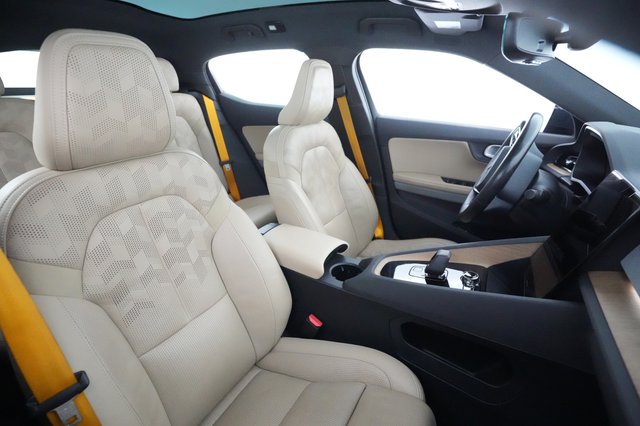 2022 Polestar 2 — photo 16 of 21