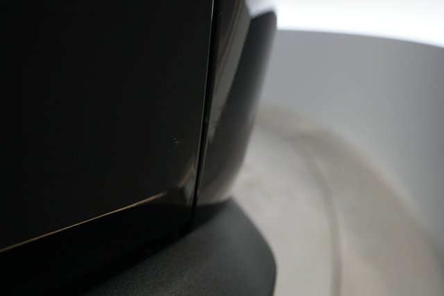 2022 Rivian R1S — photo 32 of 40