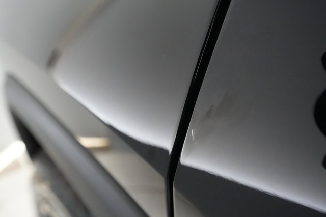 2022 Rivian R1S — photo 37 of 40