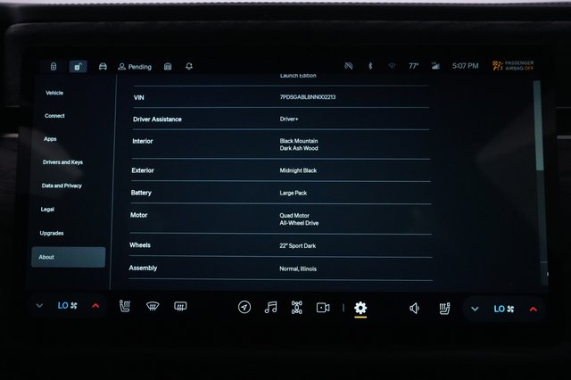 2022 Rivian R1S — photo 40 of 40