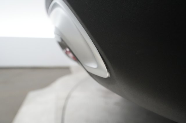 2022 Rivian R1S — photo 35 of 40