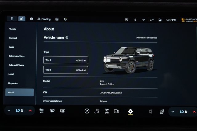 2022 Rivian R1S — photo 5 of 40