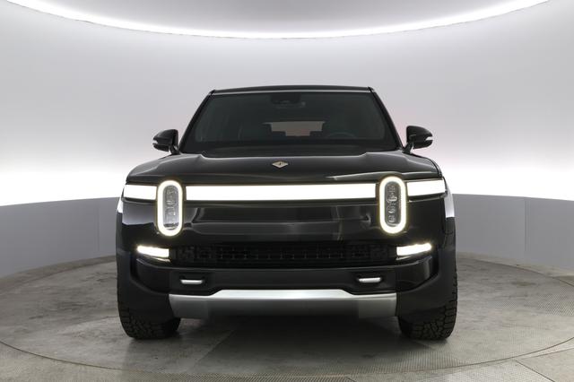 2022 Rivian R1S — photo 6 of 40