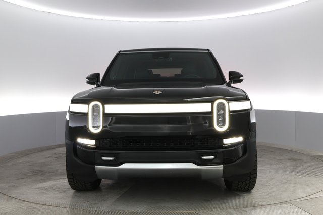 2022 Rivian R1S — photo 6 of 40