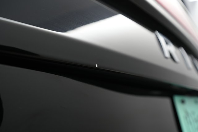 2022 Rivian R1S — photo 38 of 40