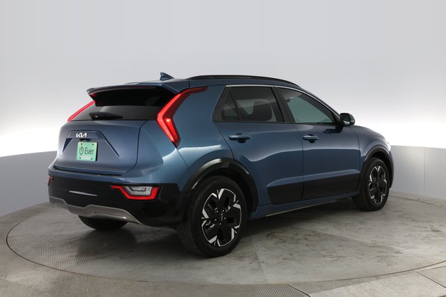 2024 Kia Niro EV — photo 2 of 23