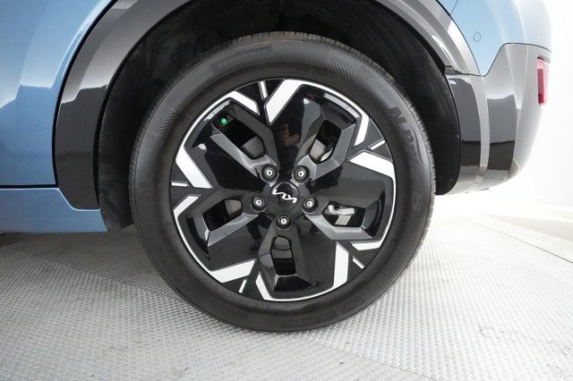 2024 Kia Niro EV — photo 12 of 23