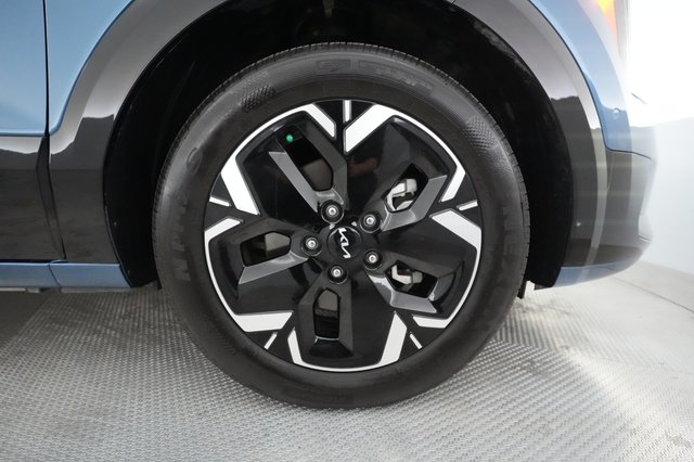 2024 Kia Niro EV — photo 13 of 23