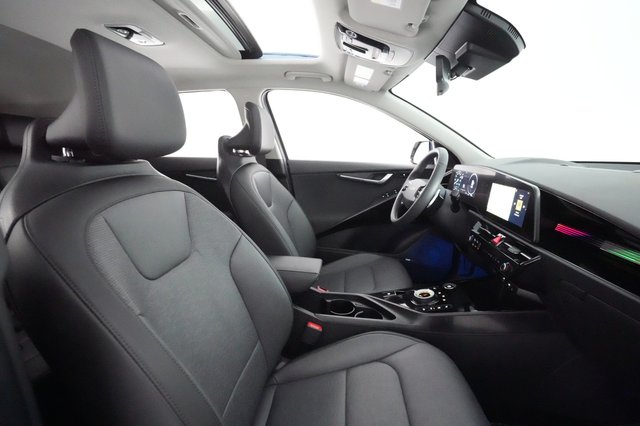 2024 Kia Niro EV — photo 17 of 23
