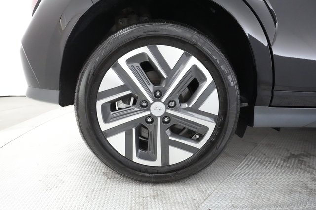 2023 Hyundai Kona — photo 14 of 27