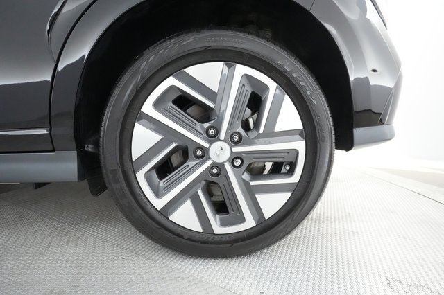 2023 Hyundai Kona — photo 12 of 27