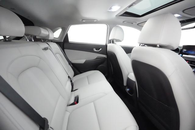 2023 Hyundai Kona — photo 3 of 27