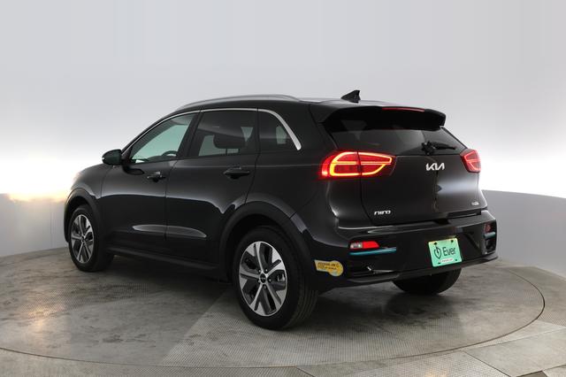 2022 Kia Niro EV — photo 9 of 20