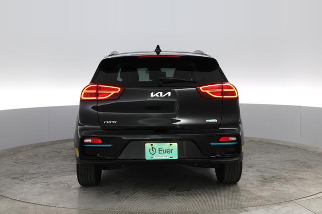 2022 Kia Niro EV — photo 8 of 20