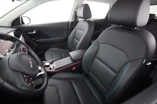 2022 Kia Niro EV — photo 15 of 20