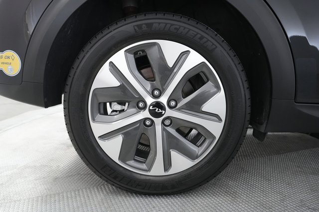 2022 Kia Niro EV — photo 13 of 20