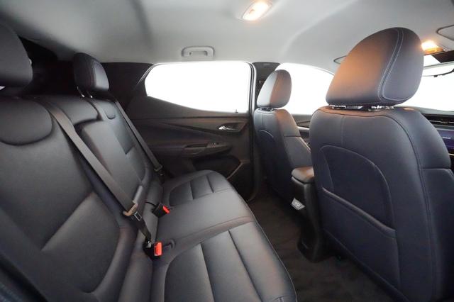 2022 Chevrolet Bolt EUV — photo 4 of 21