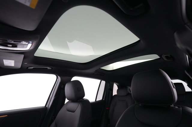 2023 Mercedes-Benz EQB — photo 18 of 20