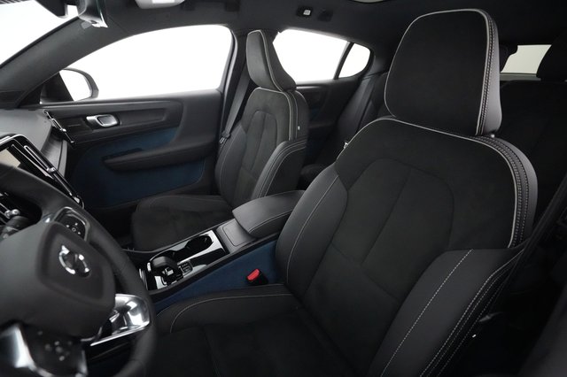 2023 Volvo C40 Recharge — photo 15 of 21