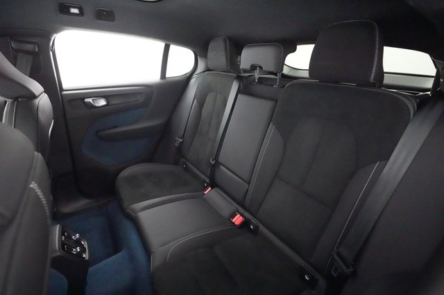 2023 Volvo C40 Recharge — photo 17 of 21