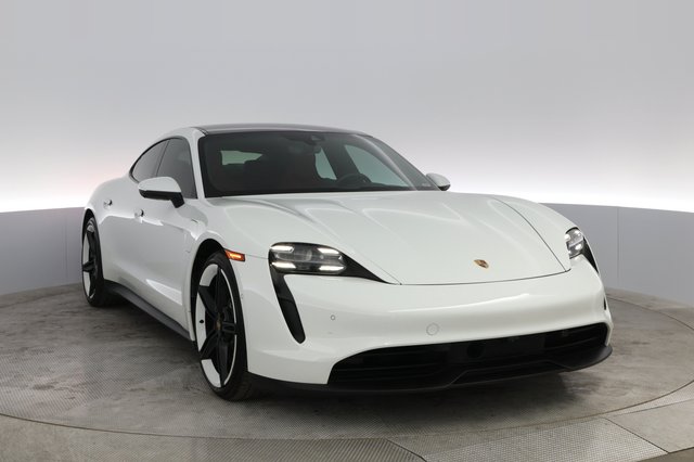 2020 Porsche Taycan — photo 6 of 28