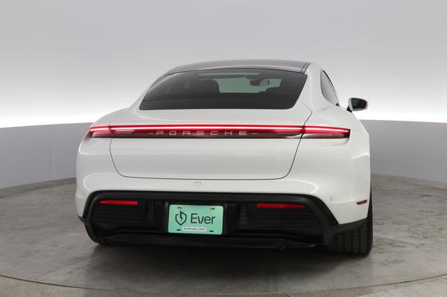 2020 Porsche Taycan — photo 8 of 28