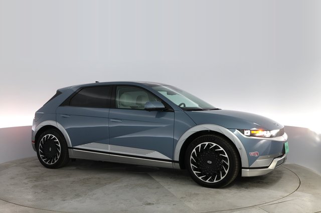 2024 Hyundai IONIQ 5 — photo 9 of 23