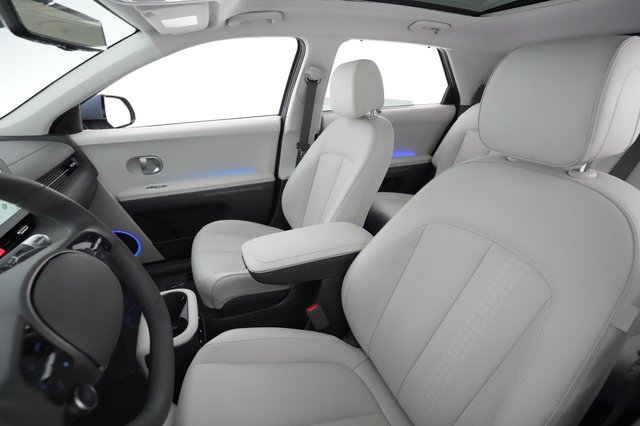 2024 Hyundai IONIQ 5 — photo 3 of 23