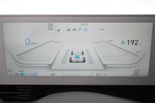 2024 Hyundai IONIQ 5 — photo 6 of 23
