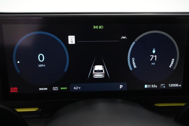 2024 Hyundai Kona — photo 4 of 21
