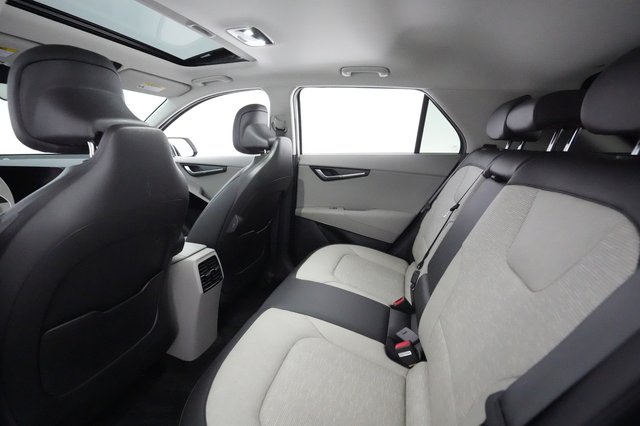 2023 Kia Niro EV — photo 16 of 26