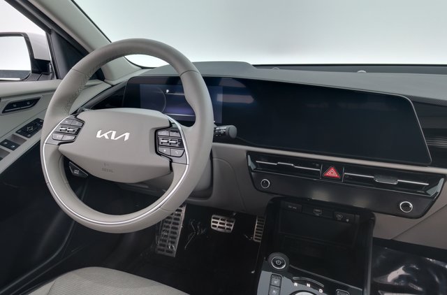 2023 Kia Niro EV — photo 18 of 26