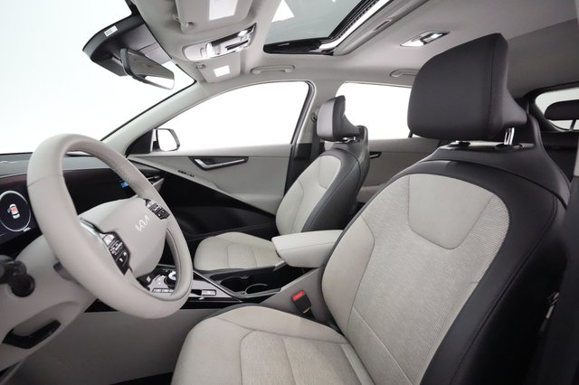 2023 Kia Niro EV — photo 15 of 26