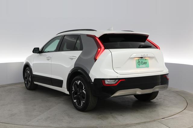 2023 Kia Niro EV — photo 9 of 26
