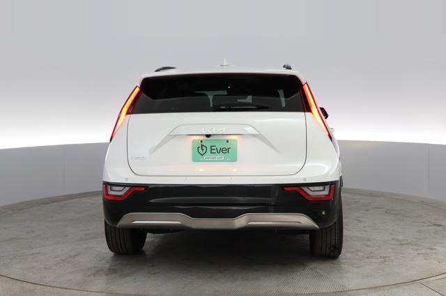 2023 Kia Niro EV — photo 8 of 26