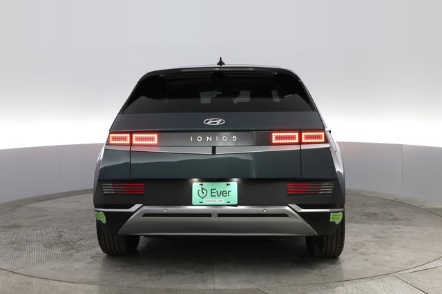 2023 Hyundai IONIQ 5 — photo 14 of 21