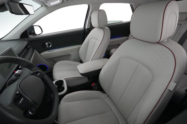 2023 Hyundai IONIQ 5 — photo 3 of 21